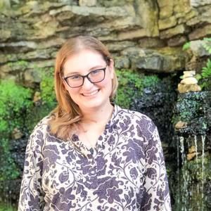 Meet your Posher, Liz